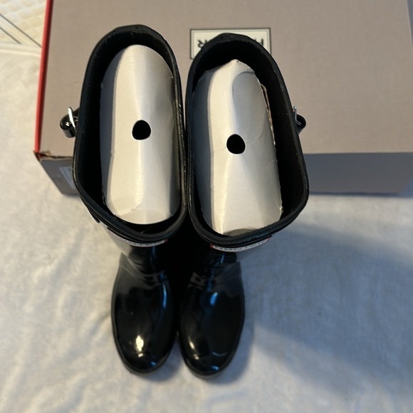 Hunter Black Gloss Tall rain boots with socks - Picture 7 of 11
